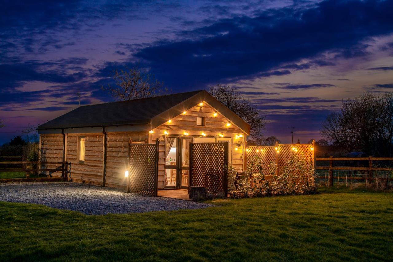 Montana Log Cabin - Ockeridge Rural Retreats Villa Wichenford Екстериор снимка